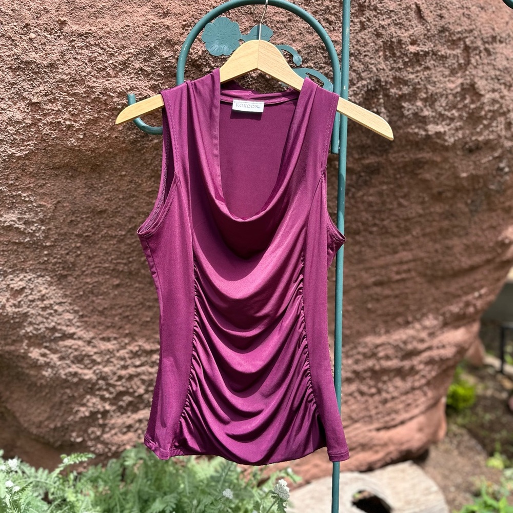 Kokoon Sleeveless Blouse Ruched Detail Burgundy with Elegant Draping Size _